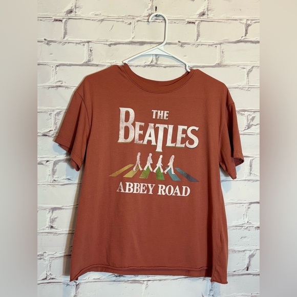 The Beatles Abbey Road Album Cover T-Shirt Size Medium - Picture 1 of 3